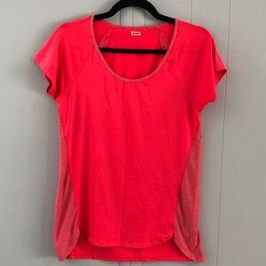 Bright lightweight top